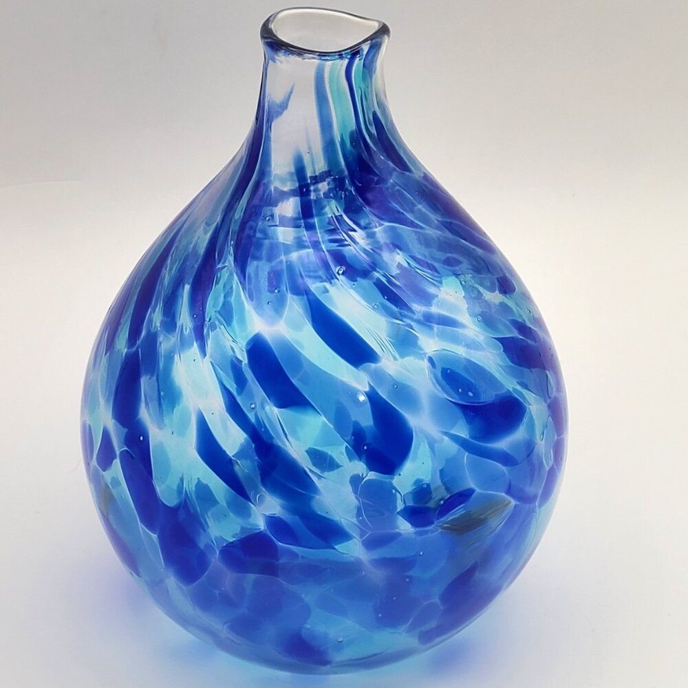 FINAL CLEARANCE Art Glass Blue Shades Confetti Bud Vase Bulbous Teardrop 6" High - Picture 5 of 12